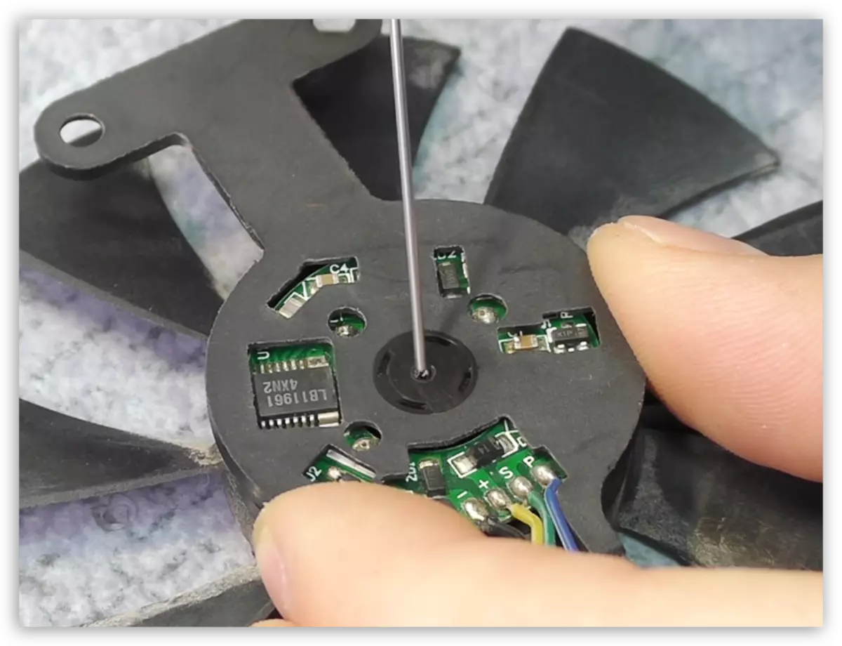Smarowanie łożyska wentylatora w karcie wideo smarnej silikonowej