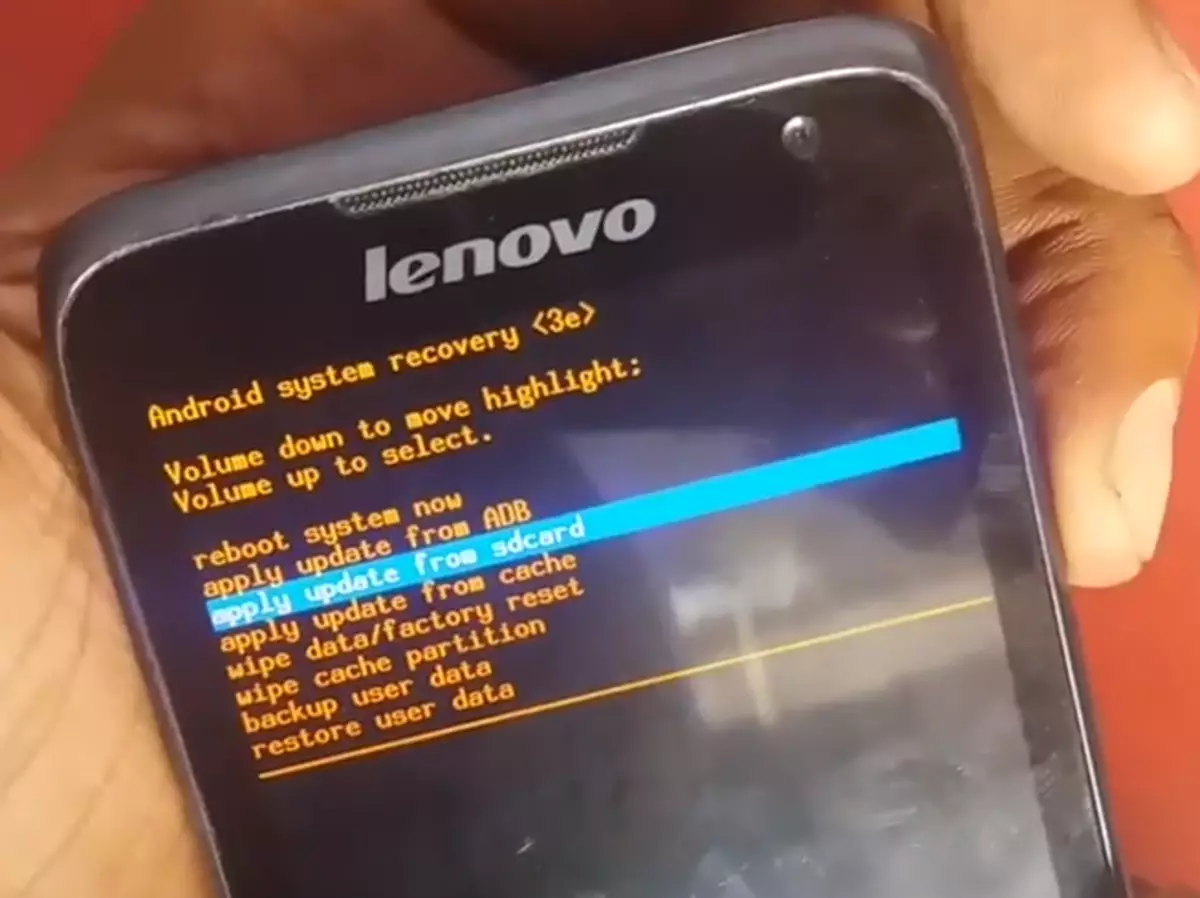 La recuperació nativa Lenovo A526 aplica actualització de SDCard