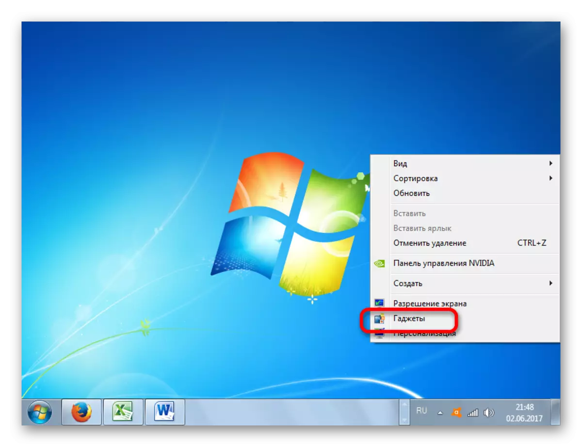 Prepnite do gadgets cez kontextové menu v systéme Windows 7