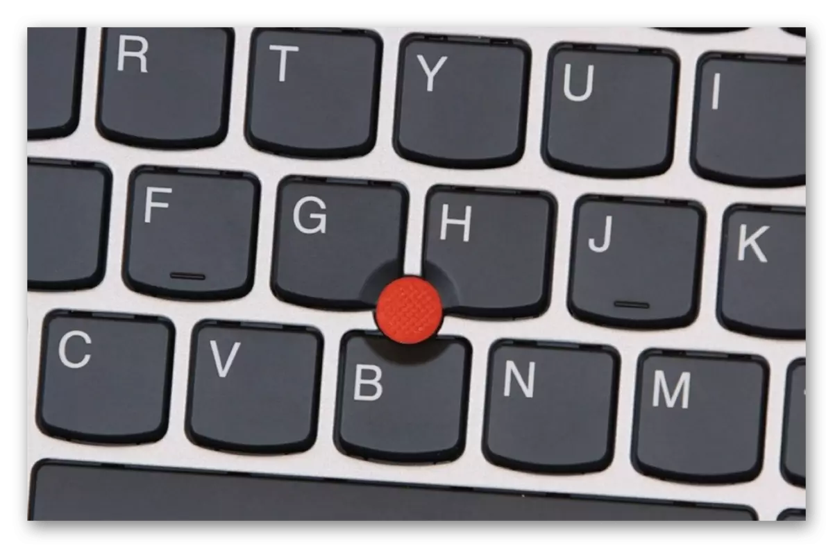 बिना माउस के पाठ को हाइलाइट करने के लिए लेनोवो थिंकपैड लैपटॉप में ट्रैकपॉइंट बटन का उपयोग करना