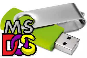 Ukwenza njani i-SB ye-USB Flash Deads nge-Dos