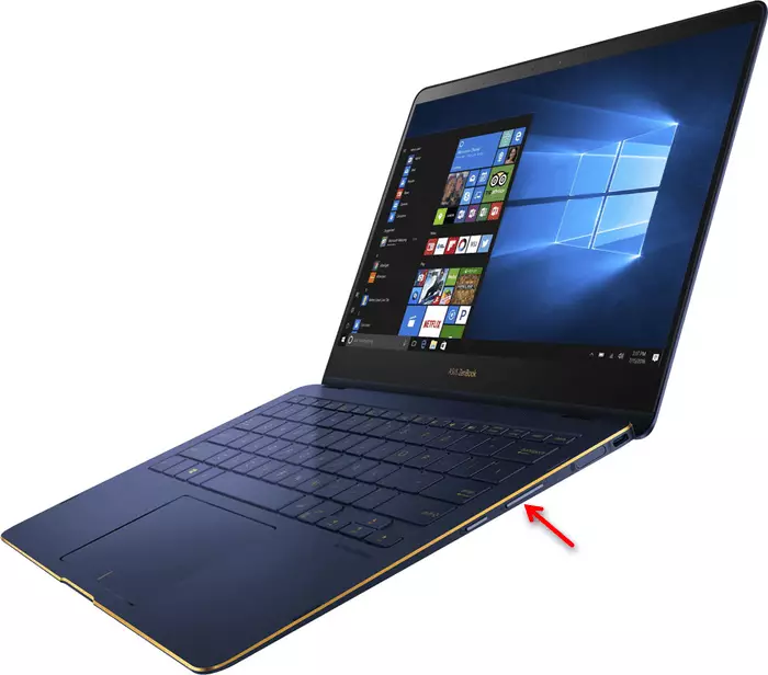 Pulsanti fisici su un dispositivo per aumentare il volume su un laptop con Windows 10