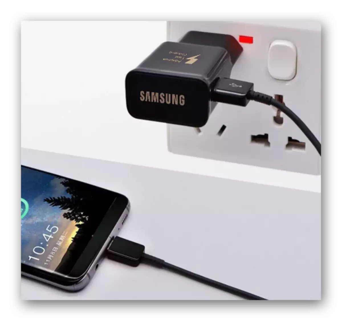 Collegare il dispositivo Samsung al caricabatterie