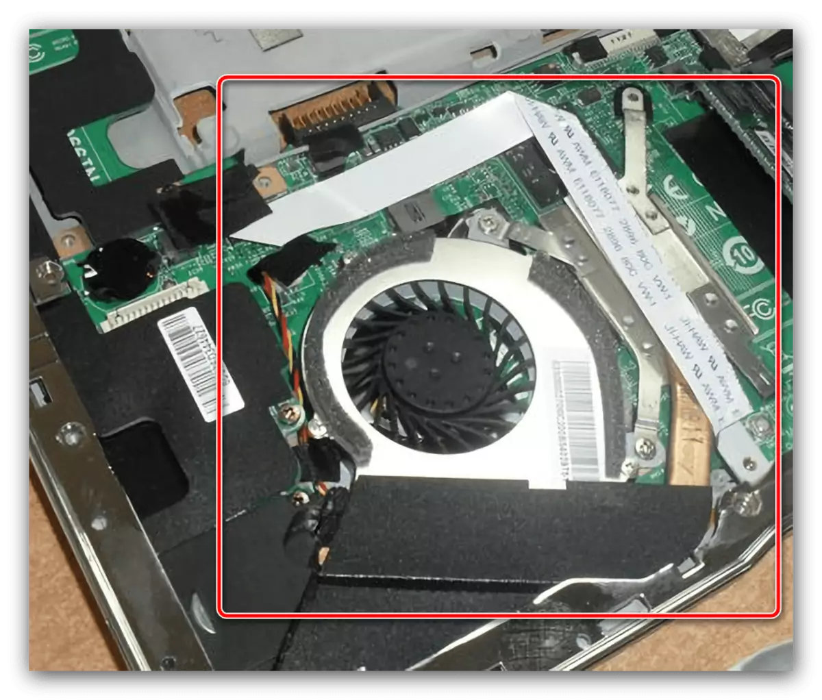Покрените демонтирање система хлађења за растављање лаптоп МСИ Кс370 МС-1356