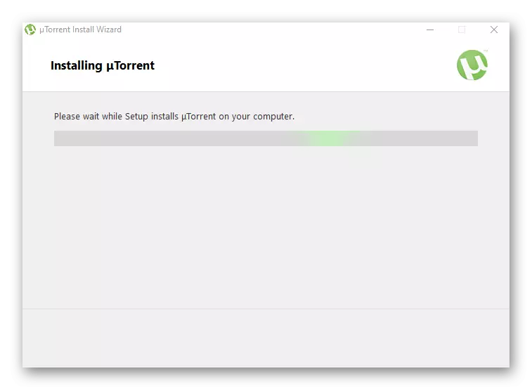 Menunggu penamatan pemasangan klien uTorrent untuk Windows 10