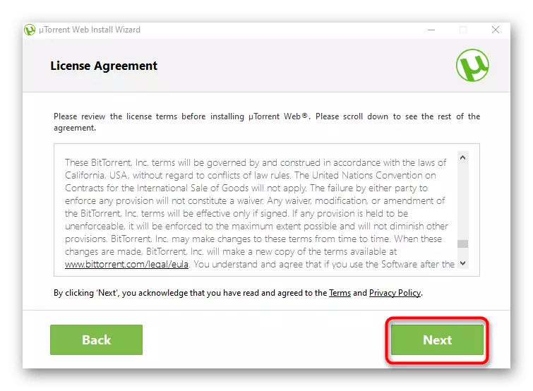 Confirmación das regras do acordo de licenza para instalar a web de uTorrent para Windows 10