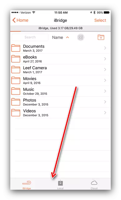 एक यूएसबी फ्लैश ड्राइव पर आईफोन के साथ फ़ाइलों की प्रतिलिपि बनाने के लिए लेफ इब्रिज में भंडारण