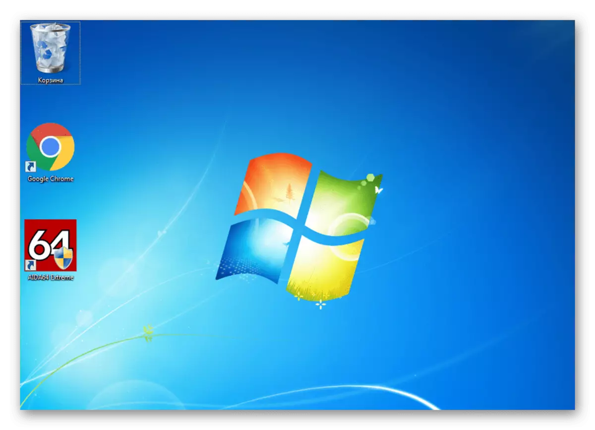 Ang resulta ng pagbabago ng mga laki ng mga icon sa desktop ng Windows 7 sa pamamagitan ng menu ng konteksto