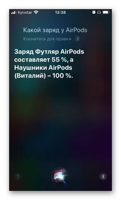 Информации за наплата со отворен капак со слушалки за Airpods на iPhone