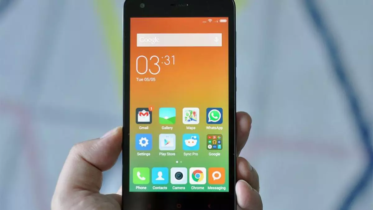 Instrukcioj Xiaomi Redmi 2 por la versioj de firmware WCDMA de la smartphone