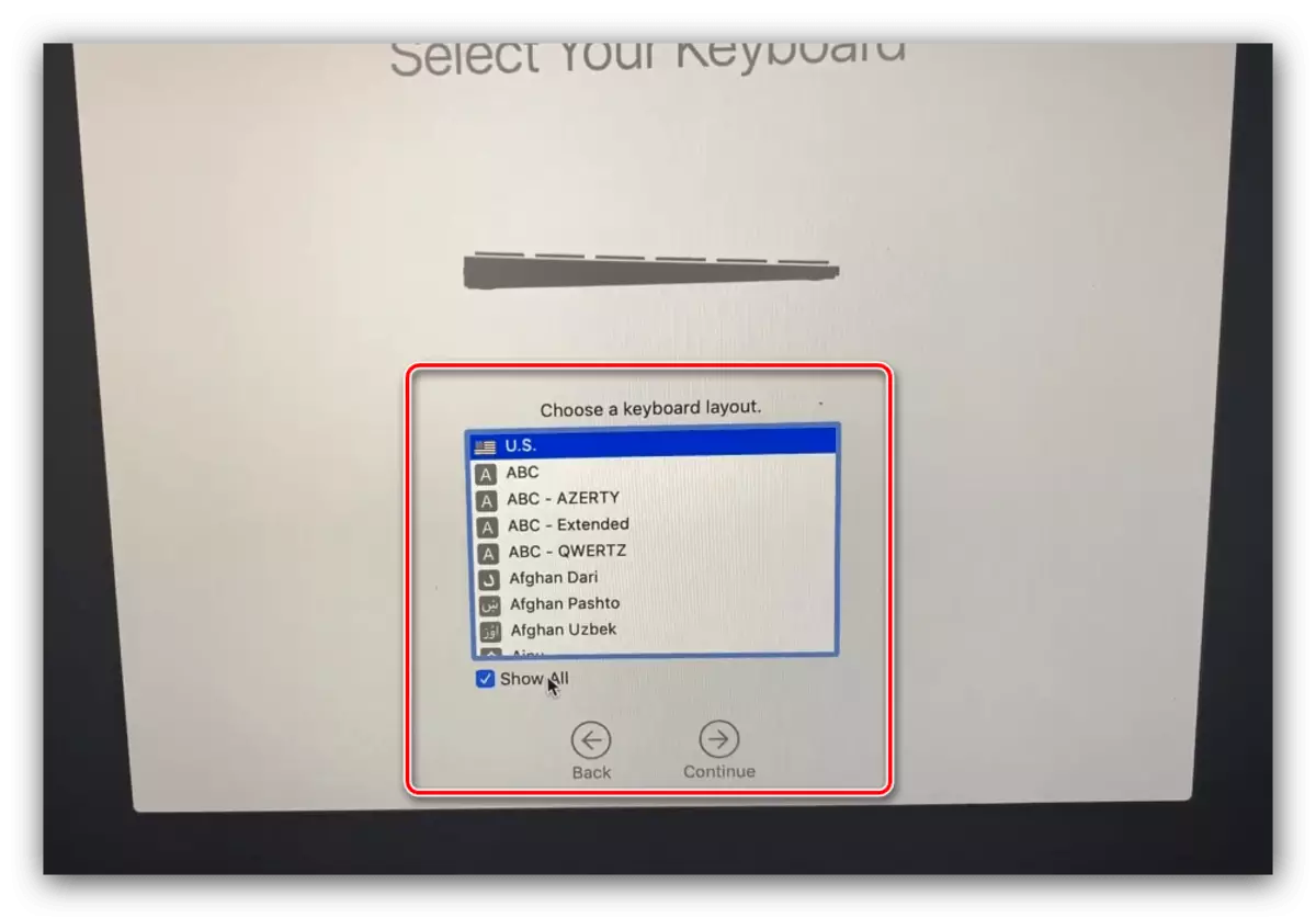 Az elrendezés kiválasztása a MacOS flash meghajtóból történő telepítése után