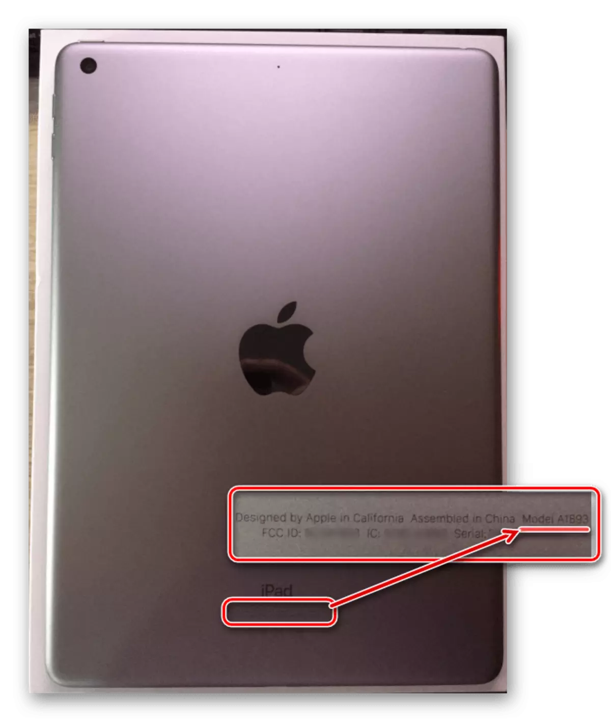 Besjoch iPad-modelnûmer op 'e efterkant fan' e saak