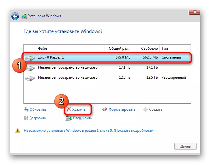 Välj den andra partitionen för att radera under installationen av Windows 10