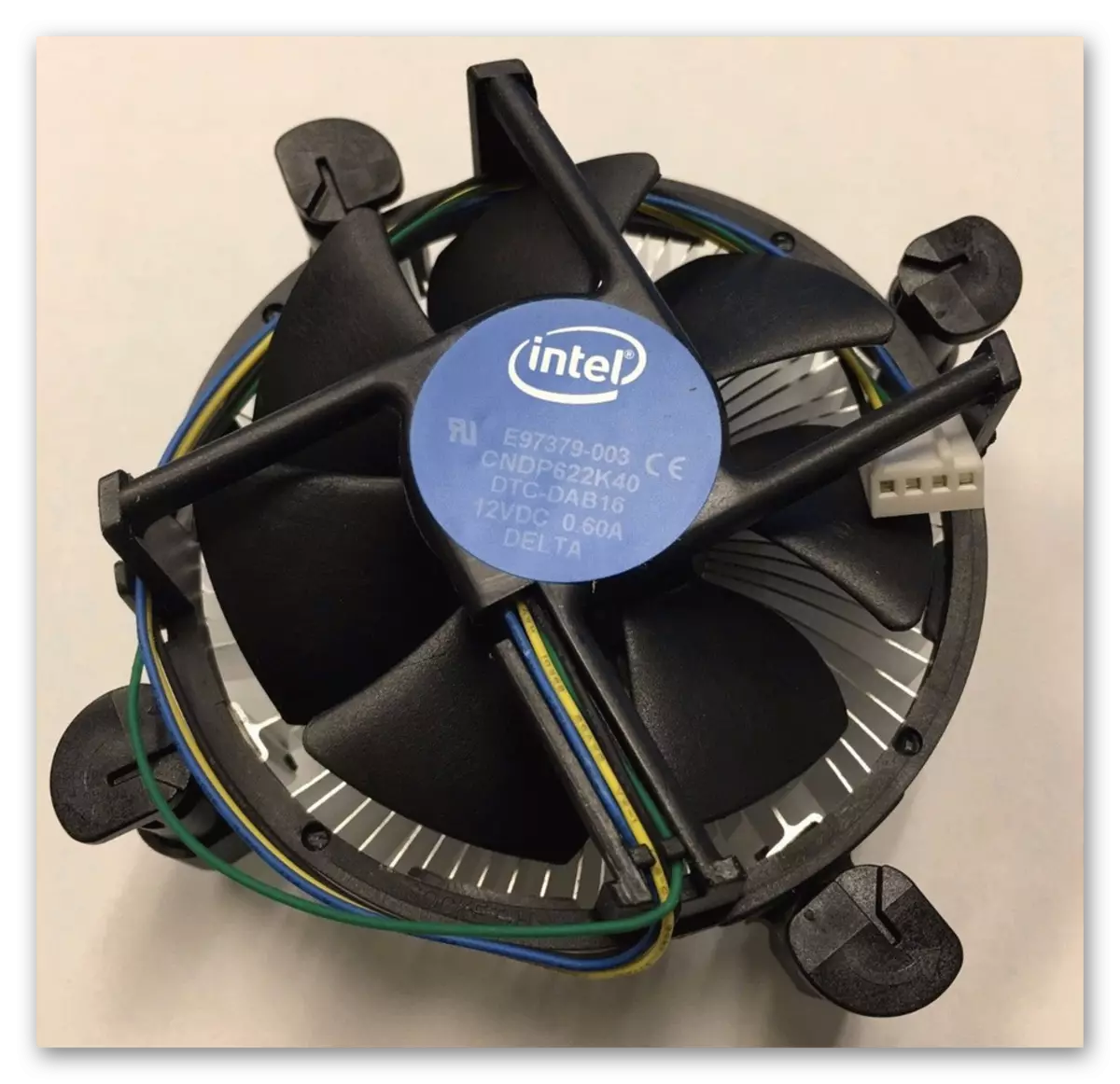 ម៉ាស៊ីនត្រជាក់ Intel ត្រជាក់