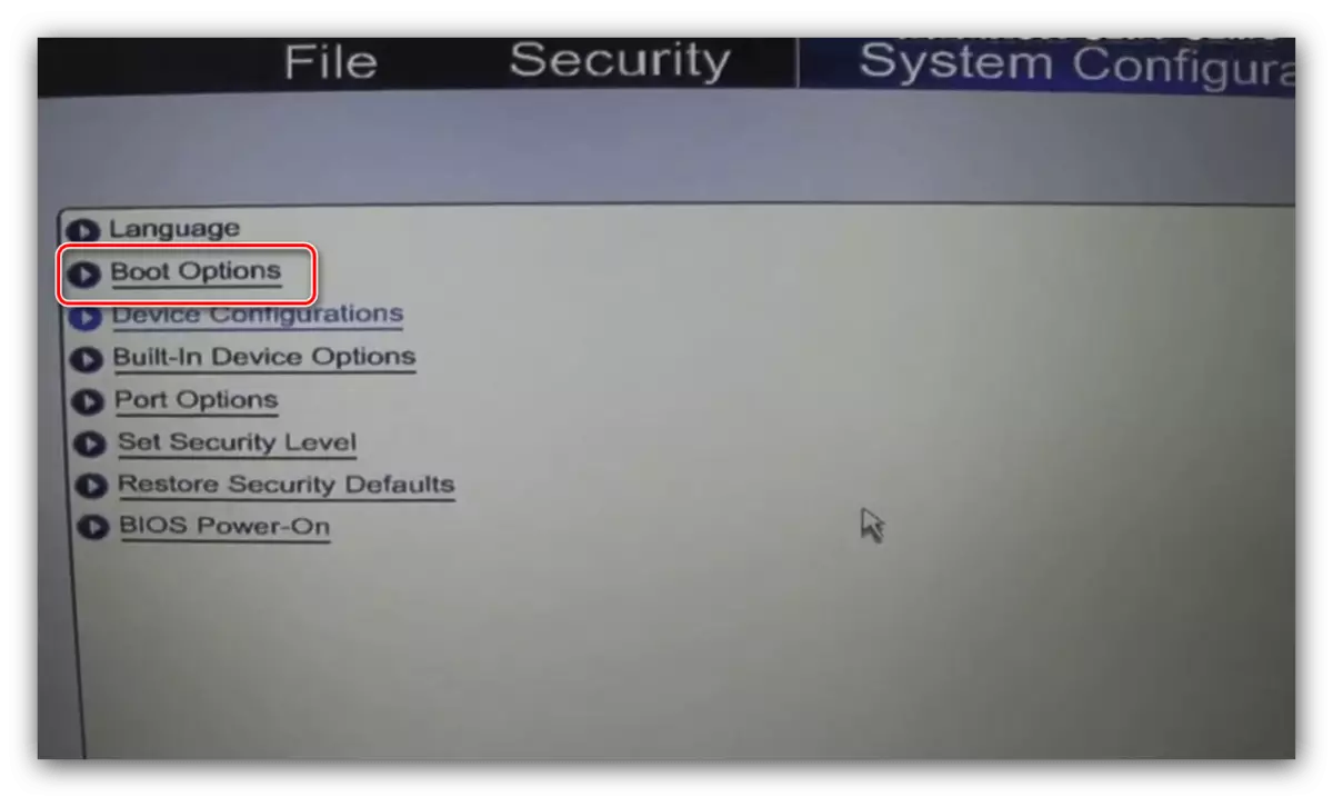 Downloadopties in de oude HP-laptop BIOS om een ​​schijf te installeren als de hoofdcarrier