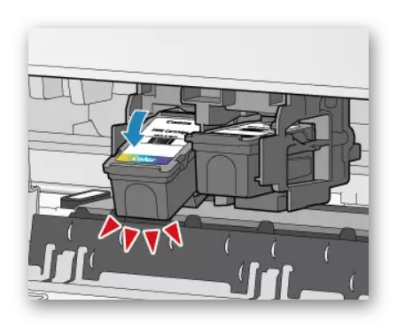 Desconexión do cartucho desde o conector da impresora inxección de tinta HP