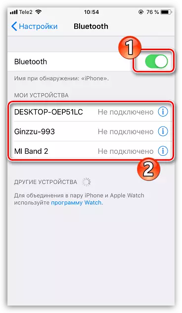 Włącz Bluetooth i łącząc monopod na iPhone