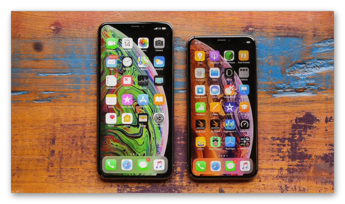 iPhone xs နှင့် iPhone XS MAX ကိုဖော်ပြထားသည်