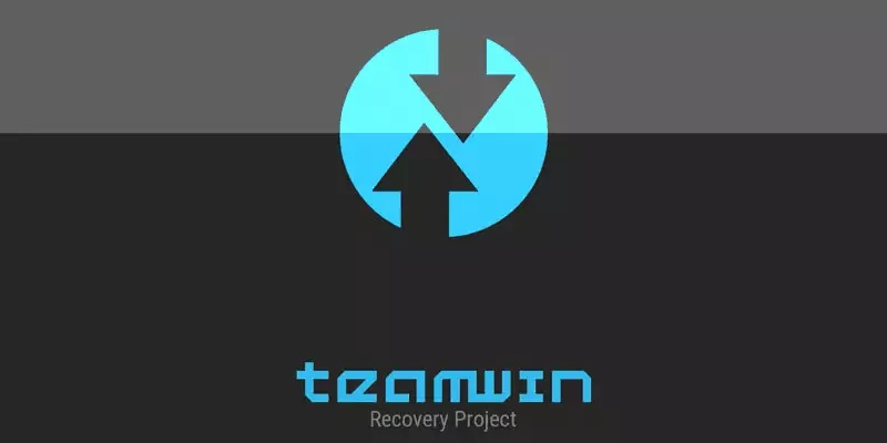 Sony Xperia Z instalante kutimon firmware tra la Teamwin Reakiro Recovery (TWRP)