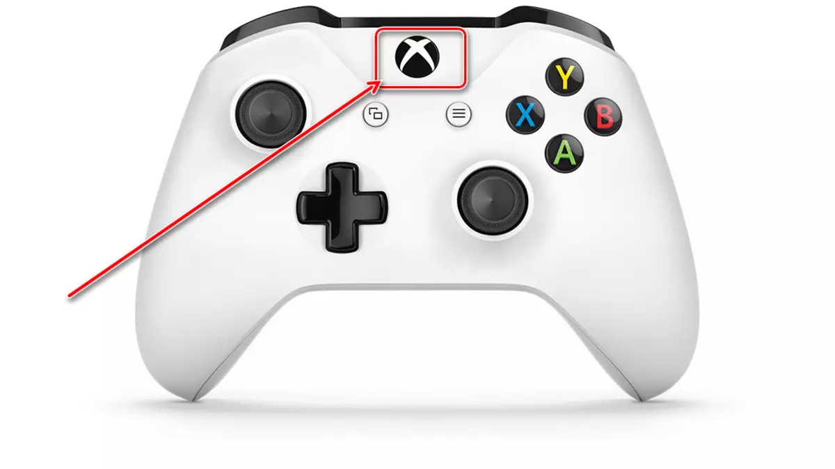Shtypni butonin Xbox One GamePad për të lidhur atë në kompjuter.
