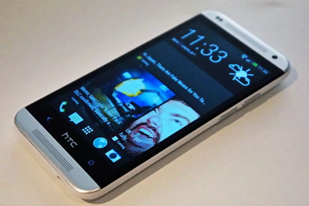 Ngapdet Smartphone Symcone HTC HTC HTC 601 ngalangkungan Oota