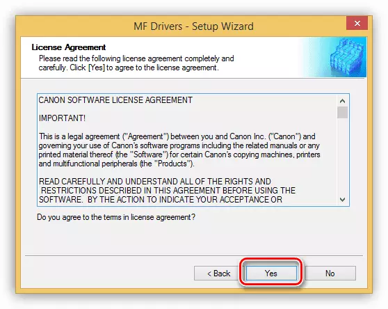 Adopción de un acuerdo de licencia al instalar un controlador para la impresora Canon MF3110 en Windows 8