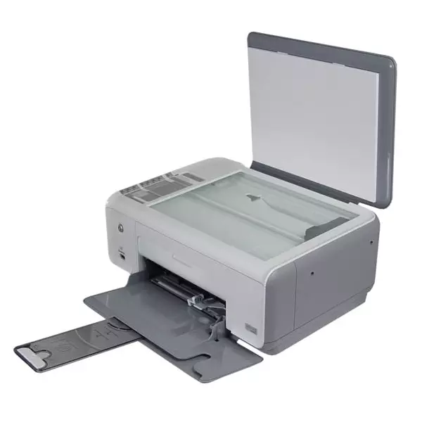 Landa Abashayeli be-HP DeskKet 1513 Konke-in-One