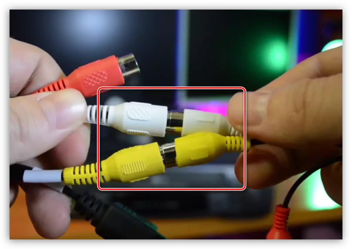 Povezovanje RCA kabel na napravo za zajem videa