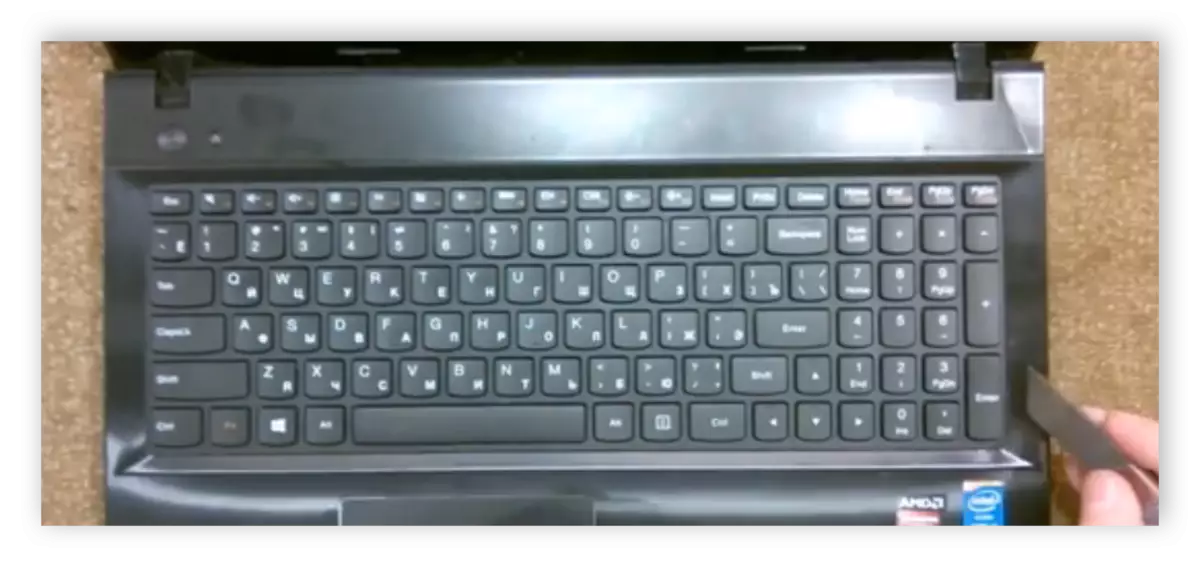 Lenovo G500 ноутбукіндегі пернетақтаны ажырату