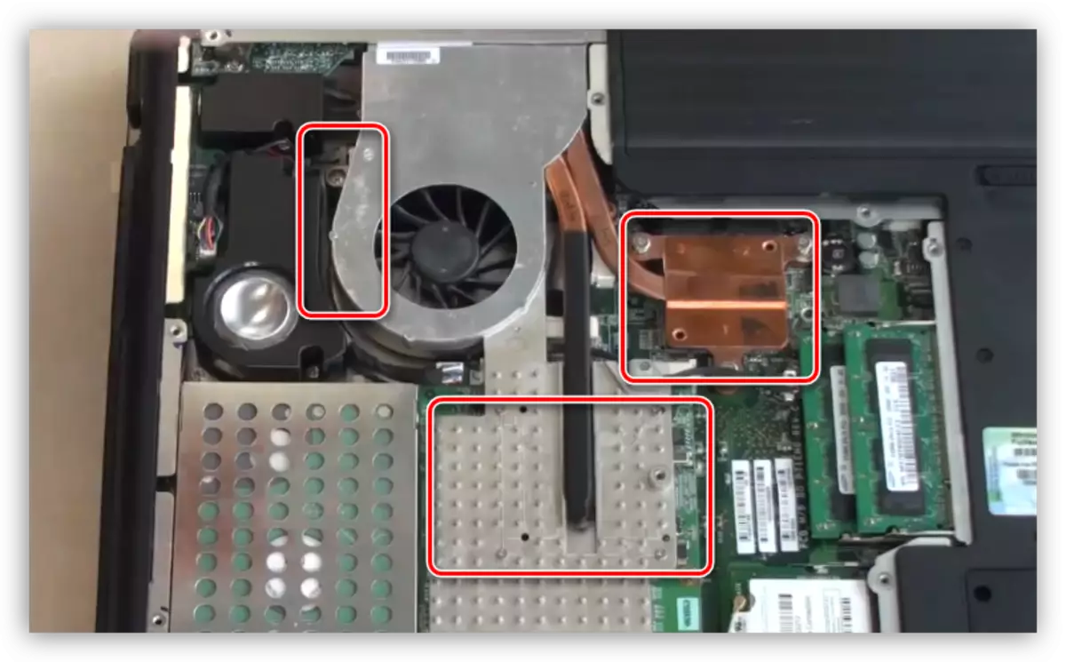 Dismantling of the cooling system to extract a video card from a laptop