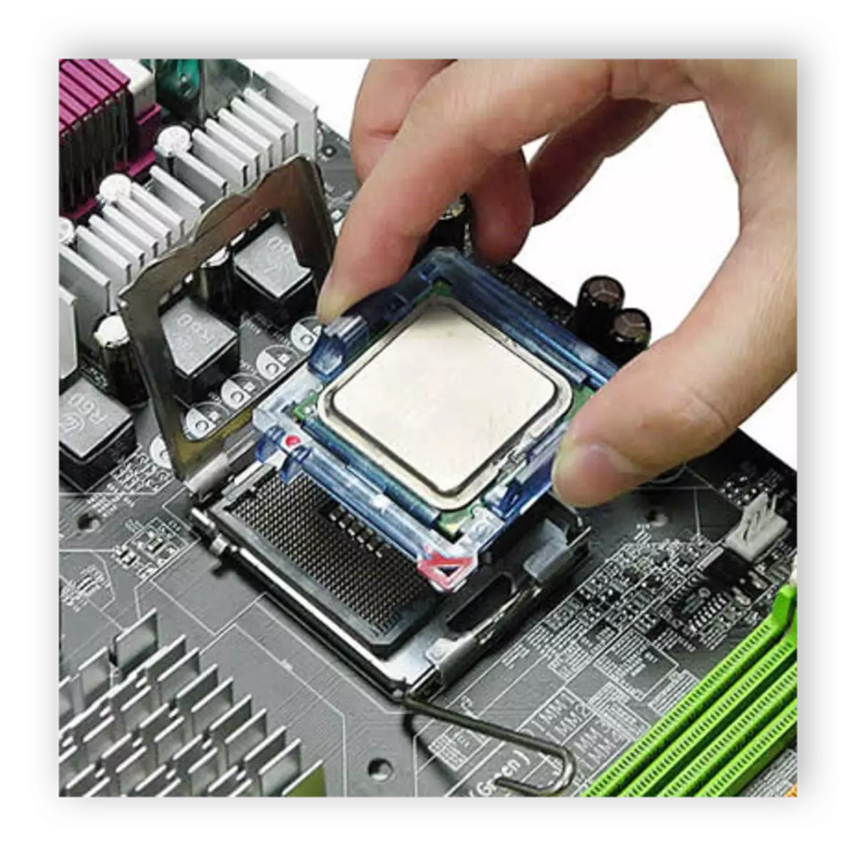 အဆိုပါ connector ထဲသို့ processor ကို install လုပ်ခြင်း
