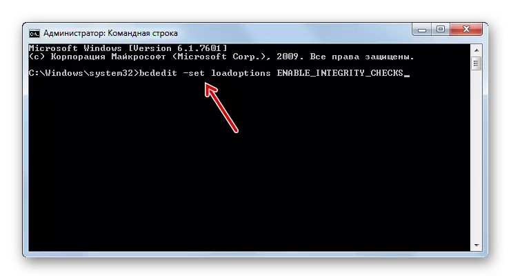 Introducir o primeiro comando para habilitar a verificación de sinatura do controlador na interface de liña de comandos en Windows 7