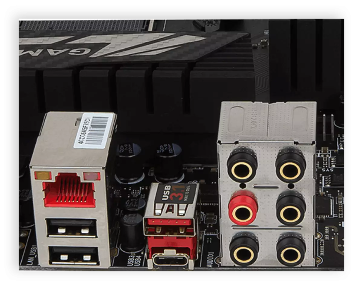 Audio connectors amin'ny motherboard