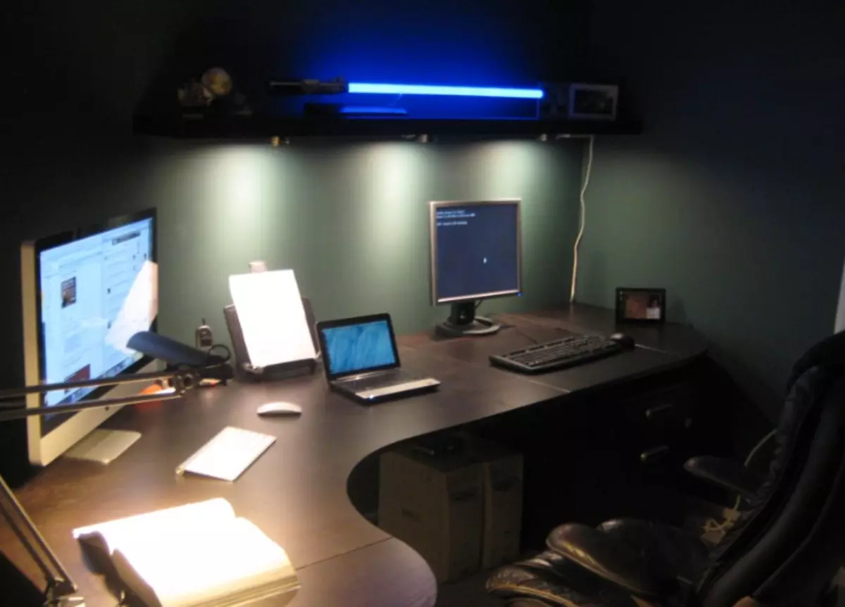 светодиодная подсветка компьютерного стола своими руками