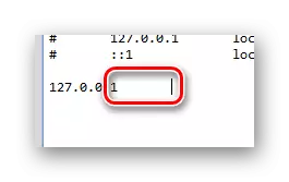 Engadindo tabulación no ficheiro de hosts nun bloque de notas na sección do sistema do condutor do Windovs OS