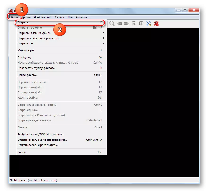Pergi ke jendela pembukaan jendela menggunakan menu horizontal atas di program Irfanview