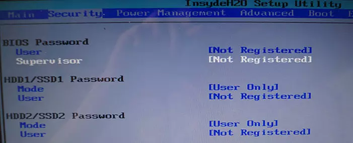 Installatie van het wachtwoord op BIOS-laptop